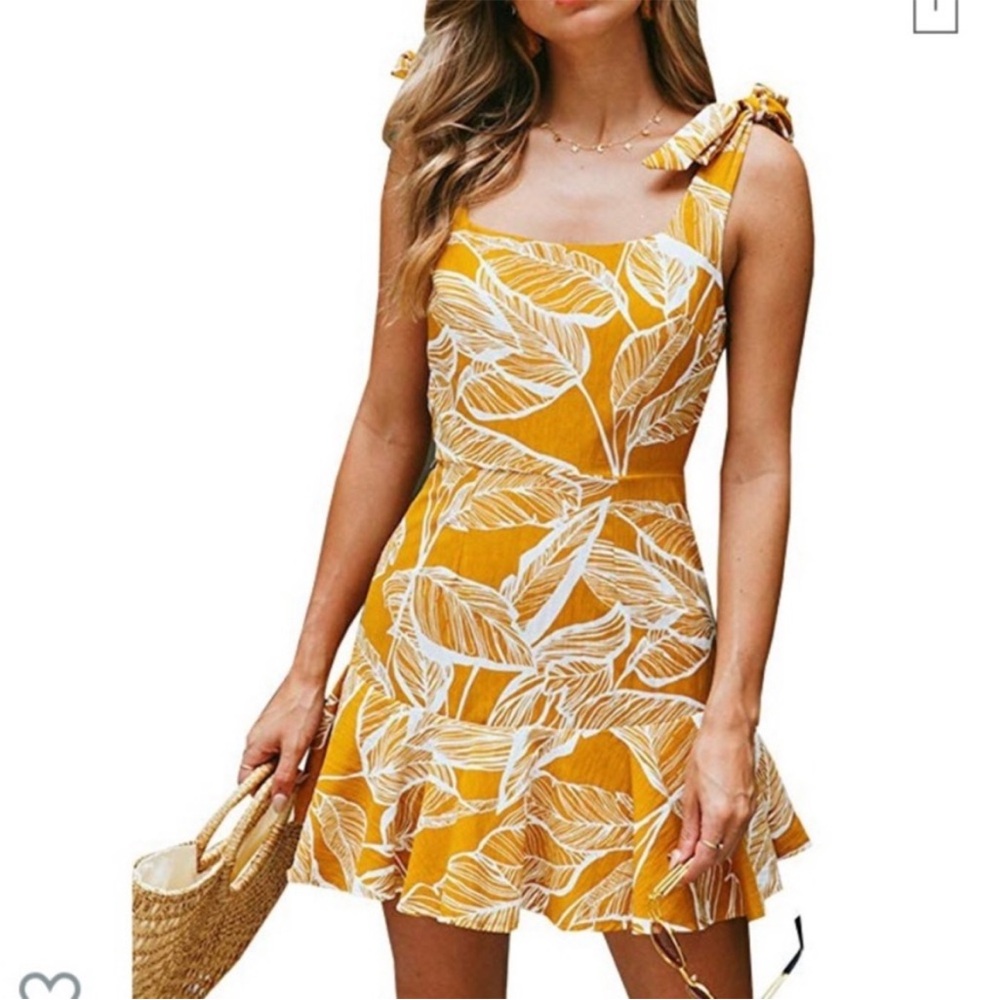 Blooming Jelly• Yellow Floral Dress Halter Top Zipper Flared Hem,Women’s Size XS